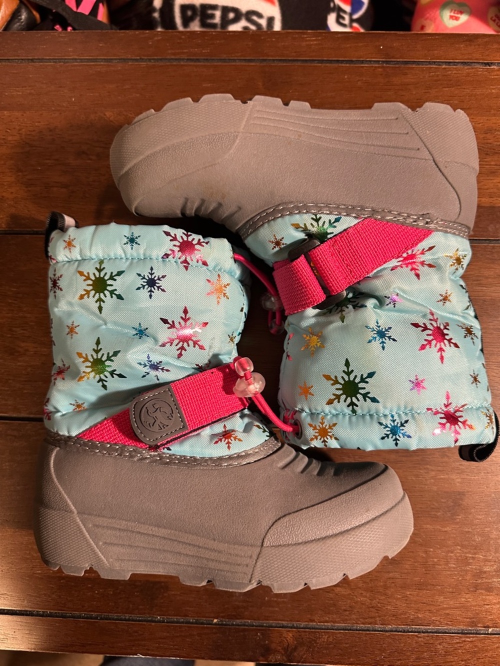 3M Thinsulate Aqua Snowflake Kids Boots with Pink Straps